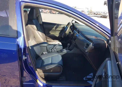 2015 Toyota Corolla S Plus z USA, uszkodzony, nr VIN 5YFBURHE6FP207766